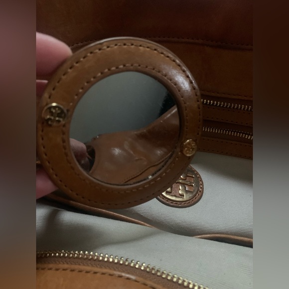 Authentic Tory Burch Bombe Tote Handbag Shoulder Bag Purse Caramel Camel Tan - Picture 8 of 13